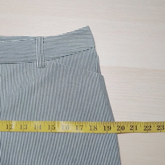 AK ANN KLEIN Navy white stripes high waist coastal casual bermudas - Picture 6 of 10